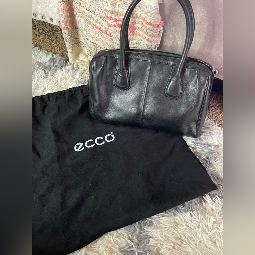 Beautiful Ecco leather satchel